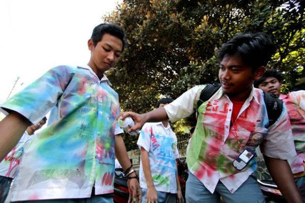 http://cdn.idntimes.com/content-images/post/old/7b2ac-tingkat-kelulusan-sma-yogyakarta_solopos.jpg
