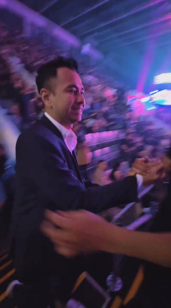 artis nonton konser Boyz II Men dan Kahitna (instagram.com/raffinagita1717)