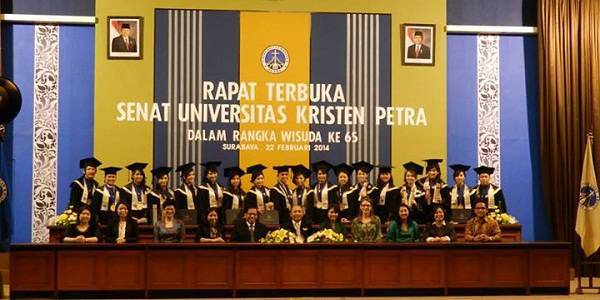 http://cdn.idntimes.com/content-images/post/old/84340-wisuda19_facebook.jpg