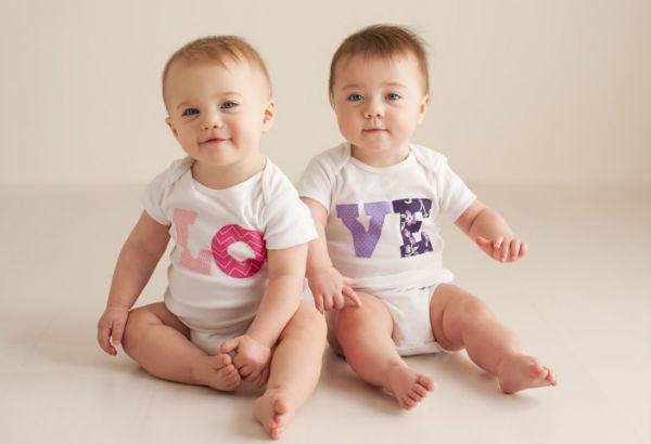 http://cdn.idntimes.com/content-images/post/old/86aac-twins3_dontpokthebear.jpg