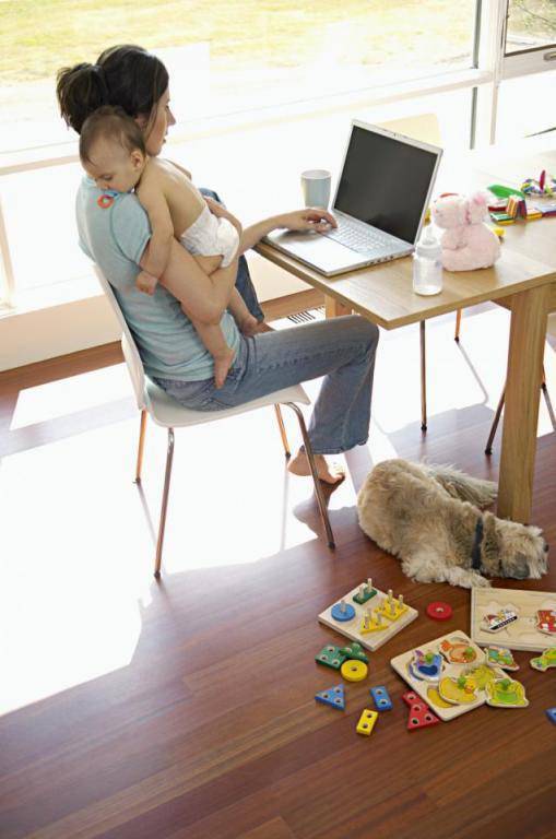 http://cdn.idntimes.com/content-images/post/old/883a7-mom-holding-baby-at-computer-veer_1_parenting.jpg