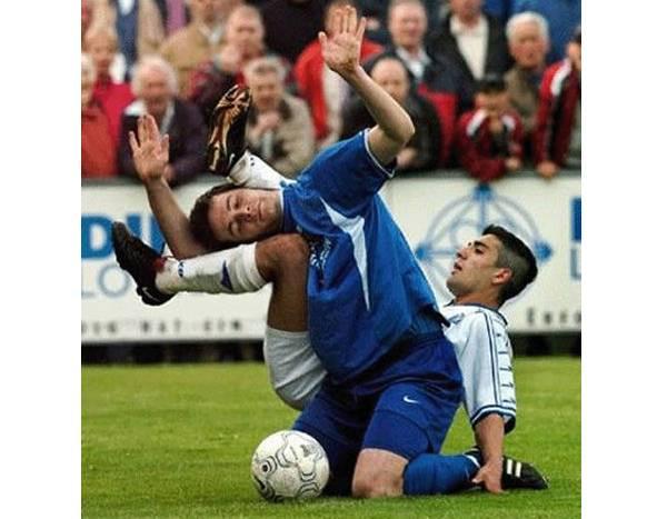 http://cdn.idntimes.com/content-images/post/old/8e3d5-SepakBola6_oddeecom.jpg