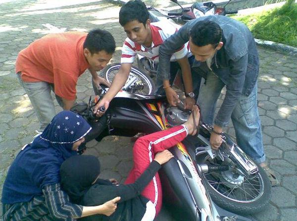 http://cdn.idntimes.com/content-images/post/old/953dc-Alasan10_nanasberduriwordpresscom.jpg