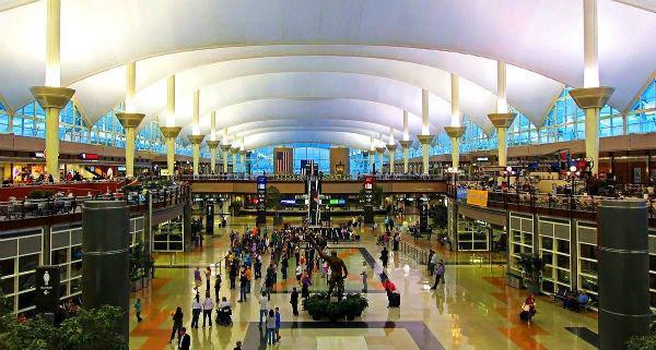http://cdn.idntimes.com/content-images/post/20150810/Bandara6_Atmosfer4302blogspotcom.jpg