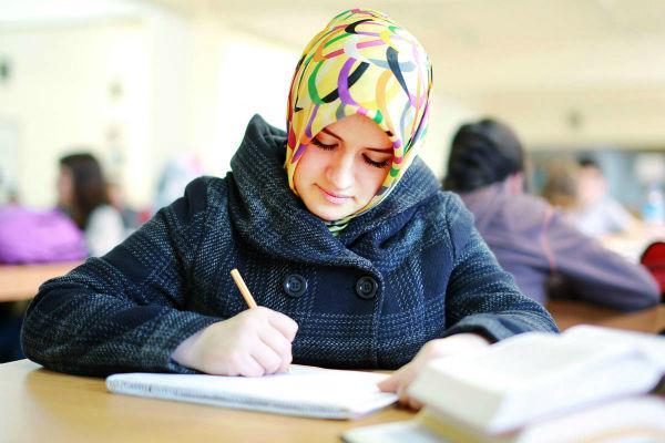 http://cdn.idntimes.com/content-images/post/20150810/Hijab2_bahasa.aquila-stylecom.jpg