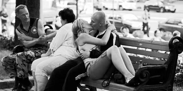 http://cdn.idntimes.com/content-images/post/old/a0047-pda---gallery.photo.net.jpg