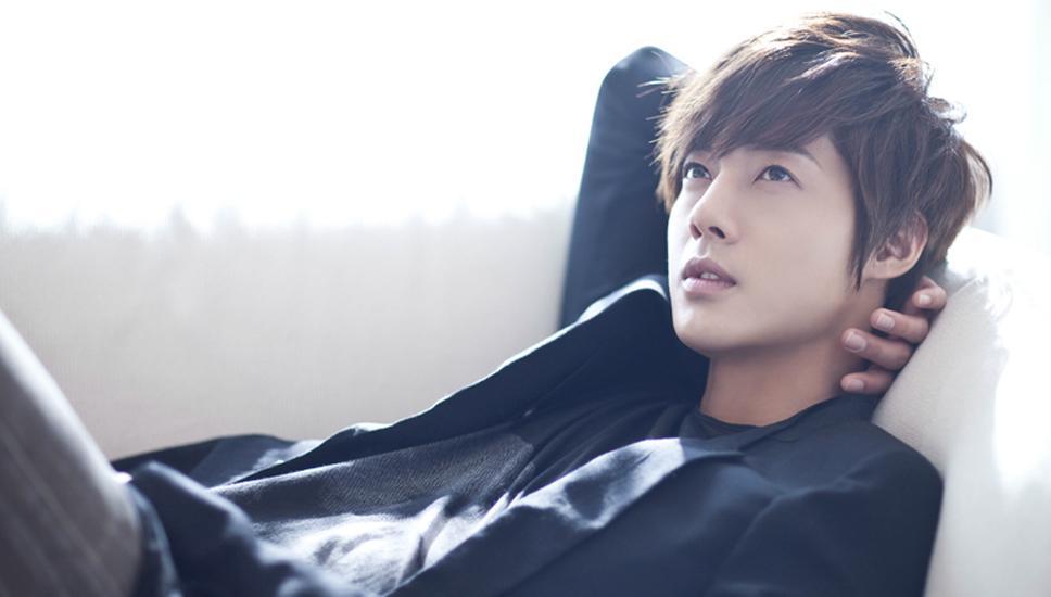 http://cdn.idntimes.com/content-images/post/old/a3f4d-kim-hyun-joong-_-feat.jpg