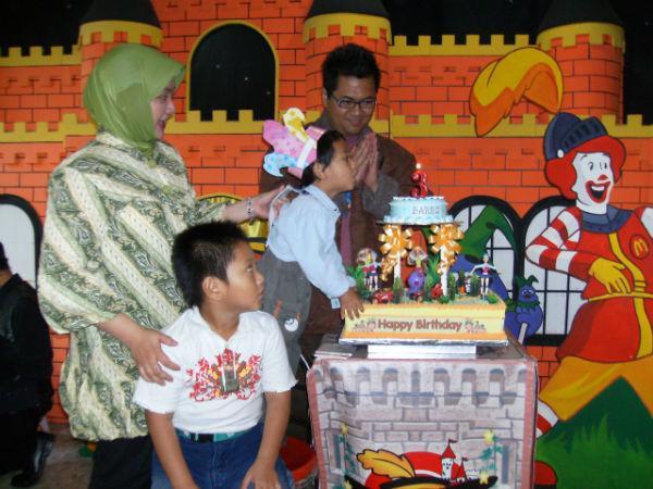 http://cdn.idntimes.com/content-images/post/20150928/anakcinta1.jpg