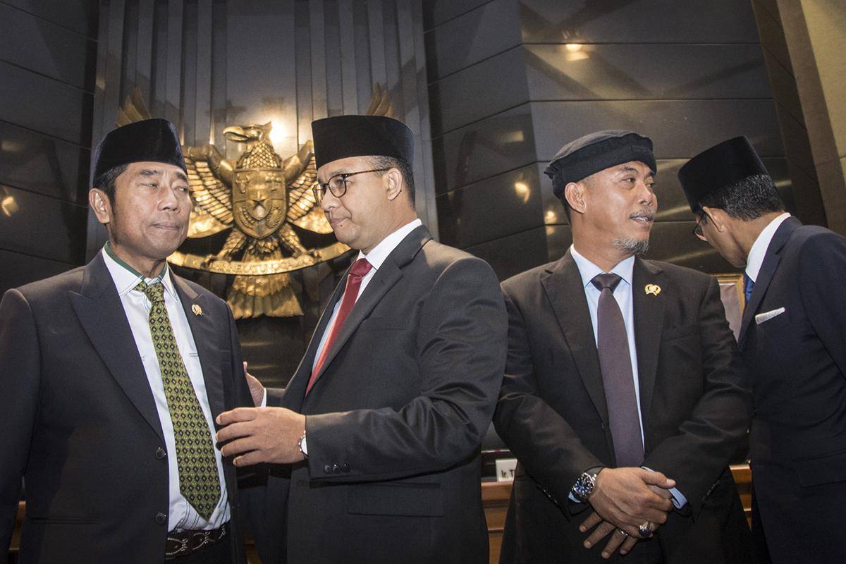 https://cdn.idntimes.com/content-images/post/20171123/antarafoto-anies-sandi-hadiri-paripurna-071117-aaa-6-aa20a60e45850580828c2c412ab9f3e1.jpg