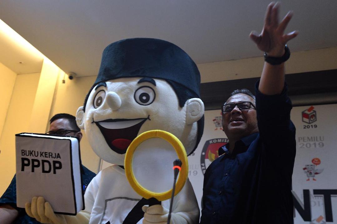 https://cdn.idntimes.com/content-images/post/20180114/antarafoto-gerakan-mencoklit-serentak-140118-wpa-1-237e535054d98c7fda268004e894061b.jpg