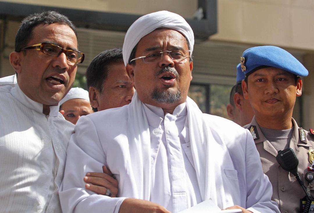 https://cdn.idntimes.com/content-images/post/20170126/antarafoto-habieb-rizieq-diperiksa-polda-metrojaya-230117-rn-1-f563e093398d7a7aa6d154ca5c3566f9.jpg
