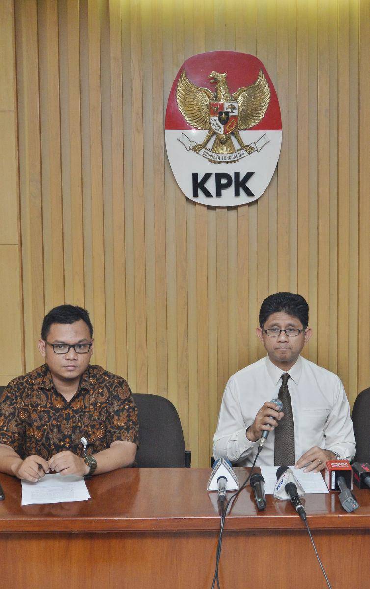 https://cdn.idntimes.com/content-images/post/20161018/antarafoto-kpk-keluarkan-sipirindik-walikota-madiun-171016-ym-5-789a21d644855d010bf60ac881e9ec5a.jpg