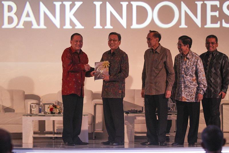 https://cdn.idntimes.com/content-images/post/20180414/antarafoto-laporan-perekonomian-indonesia-2017-280318-dr-3-1a99897e7a81f3a3c1ffd72bd694be44.jpg