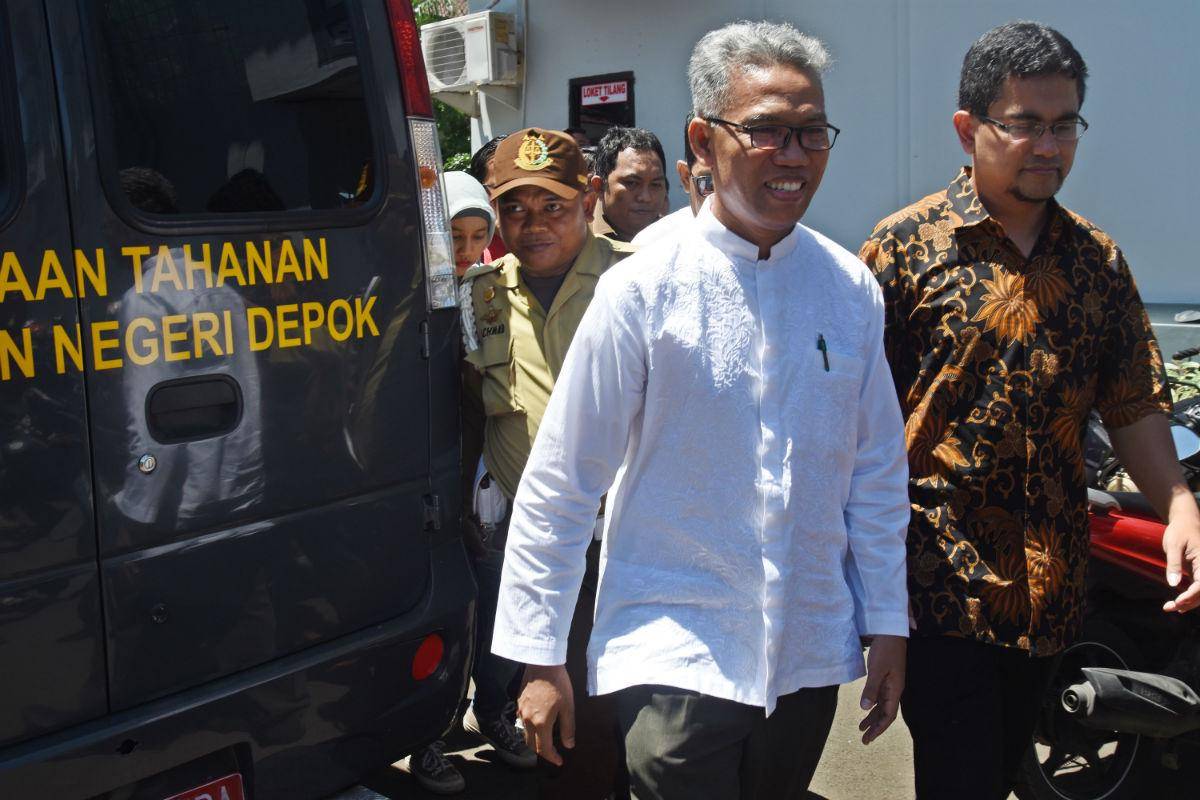 https://cdn.idntimes.com/content-images/post/20170510/antarafoto-pelimpahan-pemeriksaan-tahap-2-buni-yani-100417-ies-1-3fb405bb18514f32c7d97a09715e1a2a.jpg
