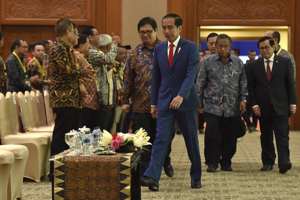 https://cdn.idntimes.com/content-images/post/20180414/antarafoto-presiden-indonesia-summit-040418-pus-03-70396d2d8dabbe58c8861ba4ffbb6cae.jpg
