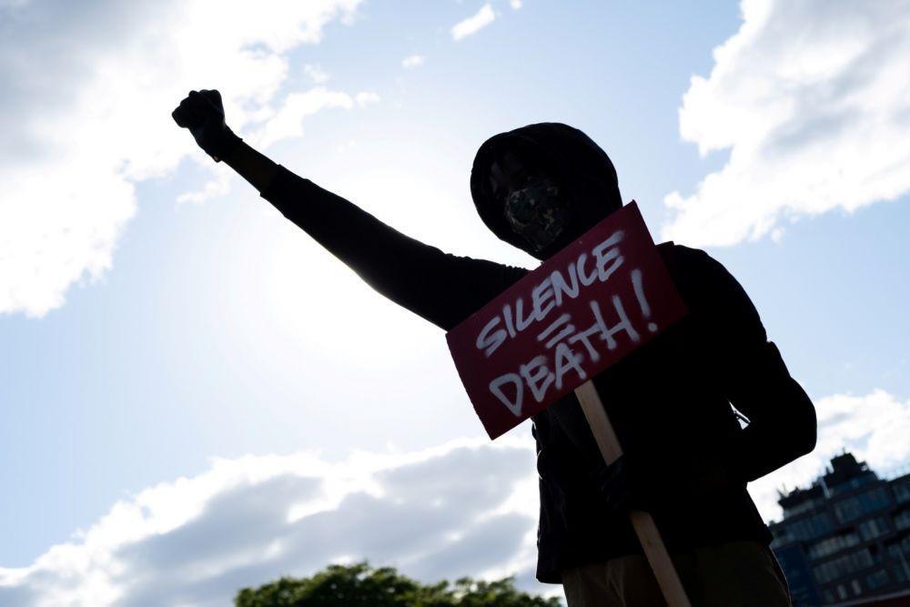 https://cdn.idntimes.com/content-images/post/20200601/antarafoto-usa-newyork-police-protest-01062020-cd8c25b0e517d10bf06c69280a0083f8.jpg