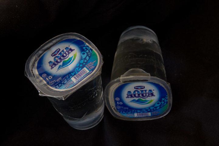 http://cdn.idntimes.com/content-images/post/20160321/aqua-cup-720-x-540-ab1c5843e3c1874e18e784f709f65a56.jpg