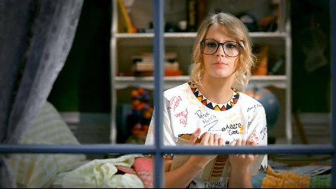 http://cdn.idntimes.com/content-images/post/20160309/ausschnitt-aus-dem-musikvideo-you-belong-with-me-von-taylor-swift-658x370-400b834c92ccf9f1-314038830422ffef57b11faa460379b0.jpg