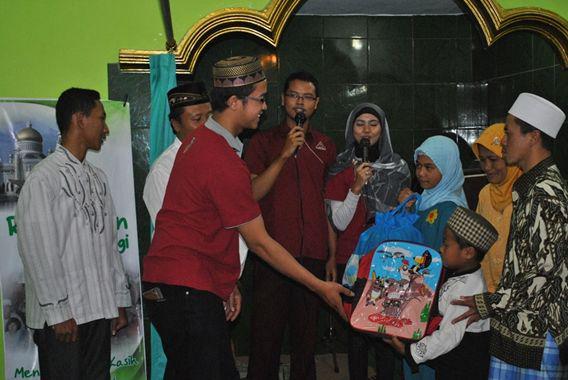 http://cdn.idntimes.com/content-images/post/20160128/baktisosial-jokororokabupatenmalang-wordpress-af3f507452de4ce9e14b8f3661cf6810.jpg