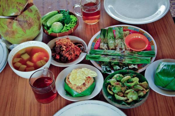 http://cdn.idntimes.com/content-images/post/20150929/bandung6.jpg
