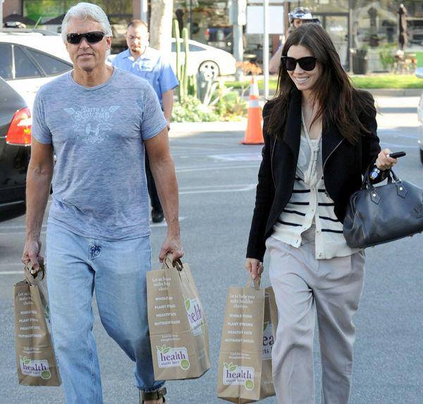 http://cdn.idntimes.com/content-images/post/old/bfdfc-Daddy6_justjaredcom.jpg