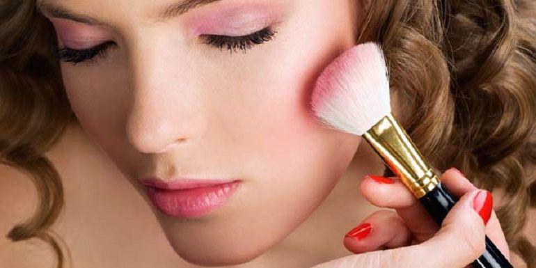 http://cdn.idntimes.com/content-images/post/20160207/blush-on-e407129ae94ee939aa462be6f8cb5a50.jpg