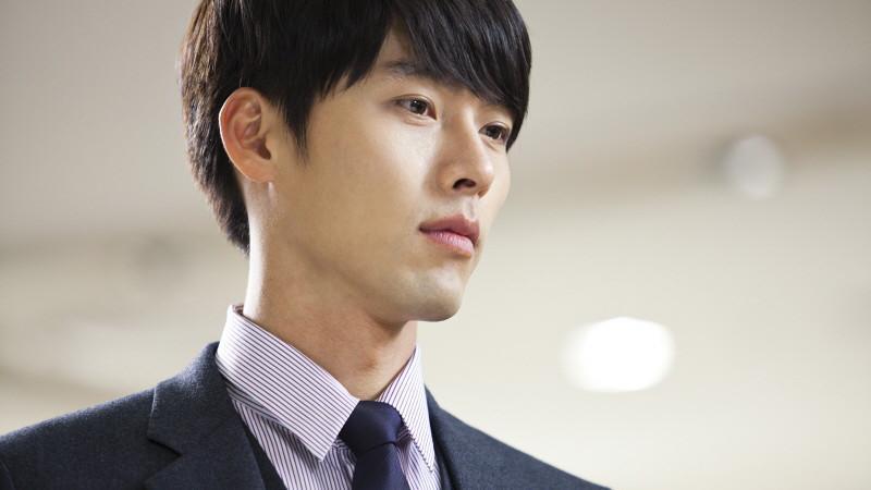 http://cdn.idntimes.com/content-images/post/old/c4c31-Hyun-Bin-Main11-800x450.jpg