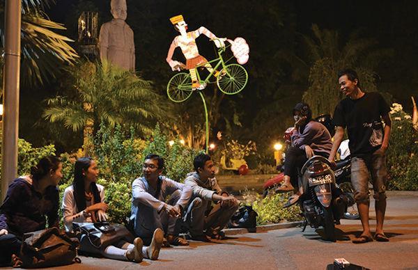 http://cdn.idntimes.com/content-images/post/old/c6160-Surabaya20_artebiacom.JPG