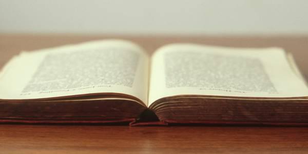 http://cdn.idntimes.com/content-images/post/old/c7fe3-book---pexels.com.jpg