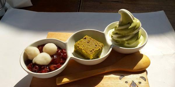 http://cdn.idntimes.com/content-images/post/old/c8ec0-desserts4_lusyanawijayablogspotcom.jpg