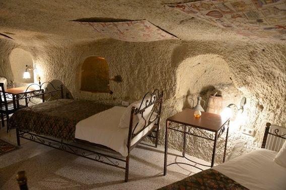 http://cdn.idntimes.com/content-images/post/20160117/caravanseraihotelcom-244981b34543b156c42c87f9ccf7df67.jpg