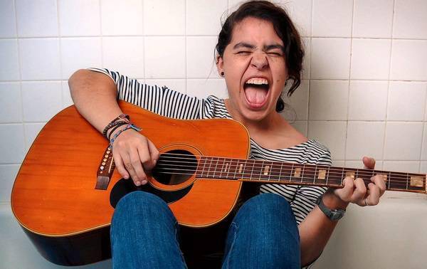 http://cdn.idntimes.com/content-images/post/old/cdd12-singing_flickr.jpg