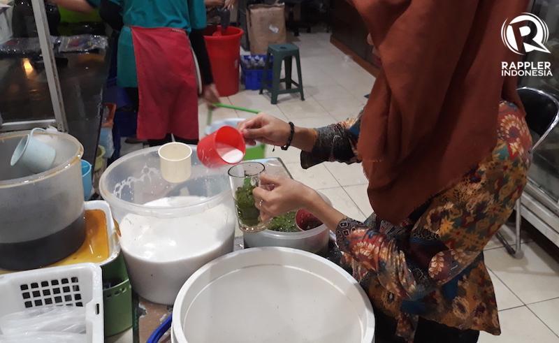 https://cdn.idntimes.com/content-images/post/20180414/cendol2-48f3f03c187239ae2308c3689d765f3e.jpg