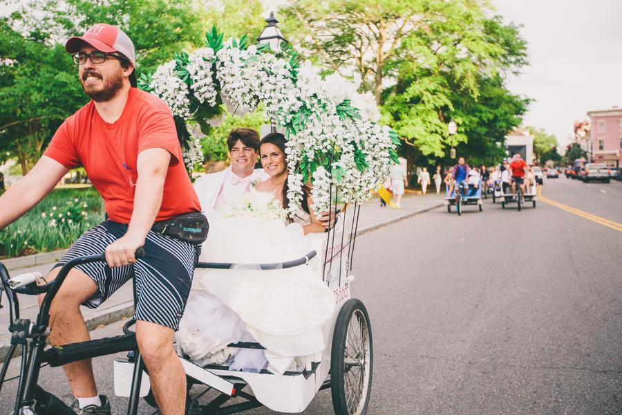 https://cdn.idntimes.com/content-images/post/20170412/charleston-wedding-22-bb8870d765acf8a0eb590bc72ea03ee9.jpg