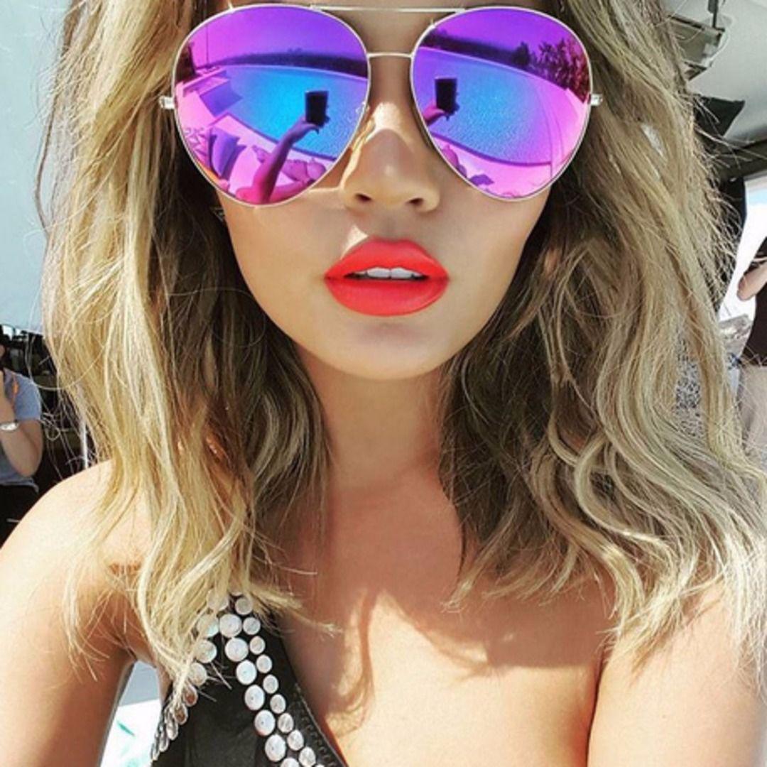http://cdn.idntimes.com/content-images/post/20160109/chrissy-teigen-red-lipstick-main-5c13d9f3417d160d2c1a824f0a586117.jpg