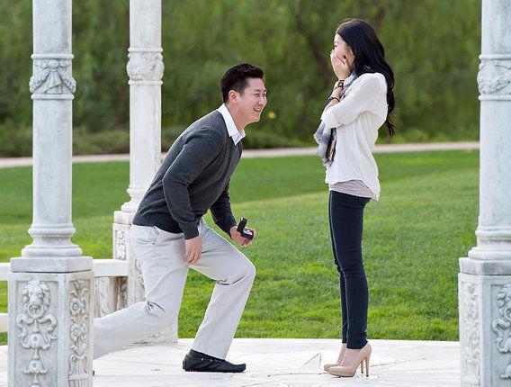 http://cdn.idntimes.com/content-images/post/20160124/cintaproposal-d5b75ff785ad4fc4cb0eea420e9b5e62.jpg