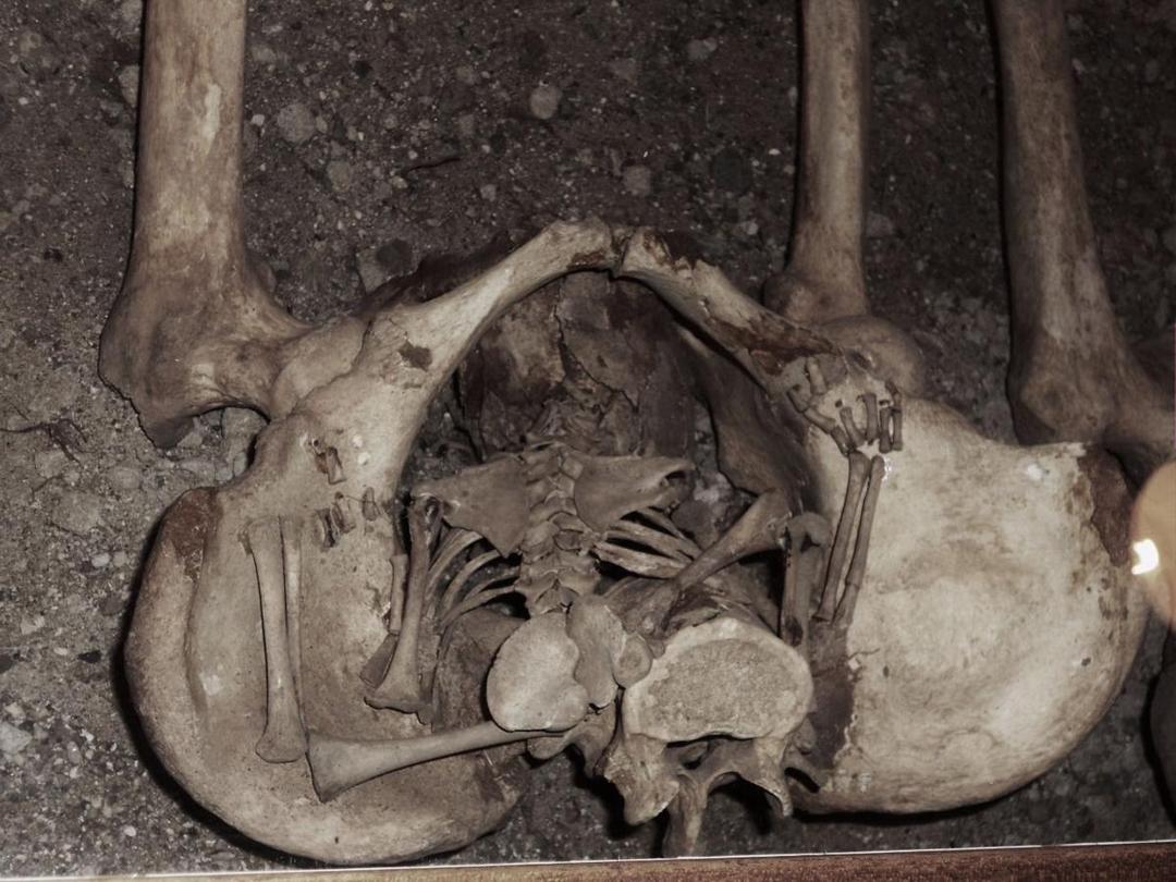http://cdn.idntimes.com/content-images/post/20160222/coffin-birth-3e05f6bd79c0b6592c62ca4ac56dc0ea.jpg