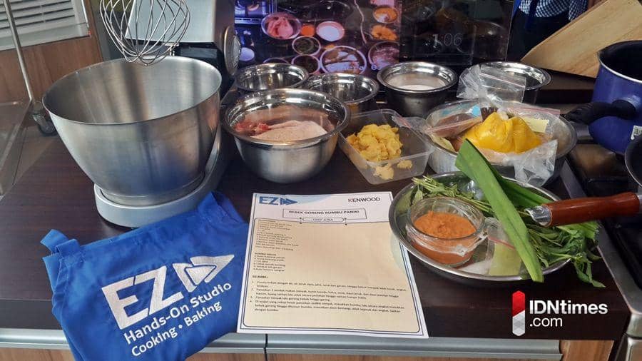 http://cdn.idntimes.com/content-images/post/20160425/cooking-1-eefc39452f79f9848e2c4b8d4ba82d7e.jpg