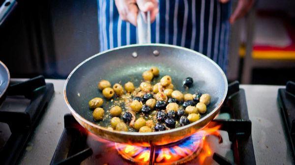 http://cdn.idntimes.com/content-images/post/20151216/cooking-vines-19420da09dafcfa1d7bac684243a0433.jpg
