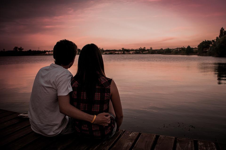 https://cdn.idntimes.com/content-images/post/20160917/couple-1209790-960-720-729d2b37e650a50583152356384abcce.jpg