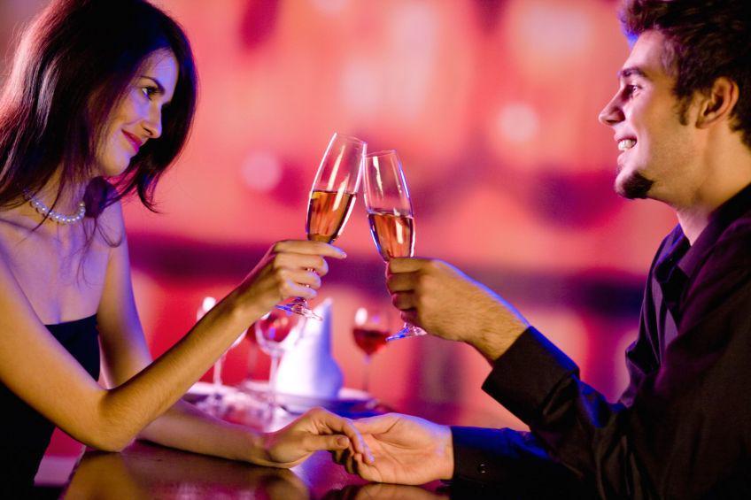http://cdn.idntimes.com/content-images/post/20160109/couple-night-date3-35ca45c1518a23271cae16e9eb2dd696.jpg
