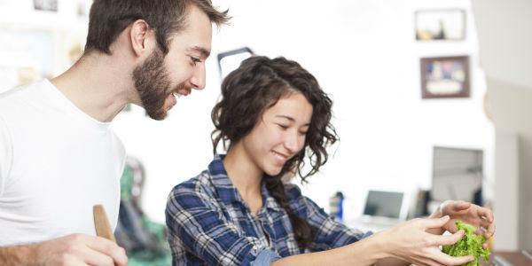 http://cdn.idntimes.com/content-images/post/20160214/couple2-huffpostcom-369cc9653ddc3e256eef3d893a11dadb.jpg