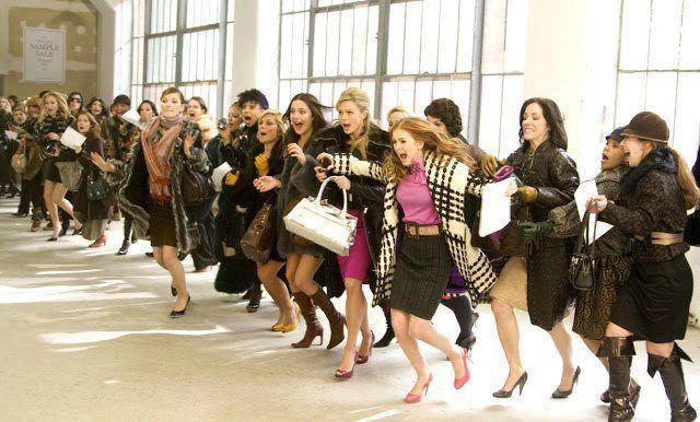 http://cdn.idntimes.com/content-images/post/20160322/crazy-shopping-1-2f94e4ca16f47617ef4f3204a3605451.jpg