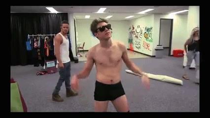 http://cdn.idntimes.com/content-images/post/old/d1106-26_giphy.gif