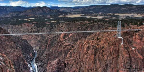 http://cdn.idntimes.com/content-images/post/old/d248d-royal-gorger-bridge---thehappyguide.wordpress.com.jpg