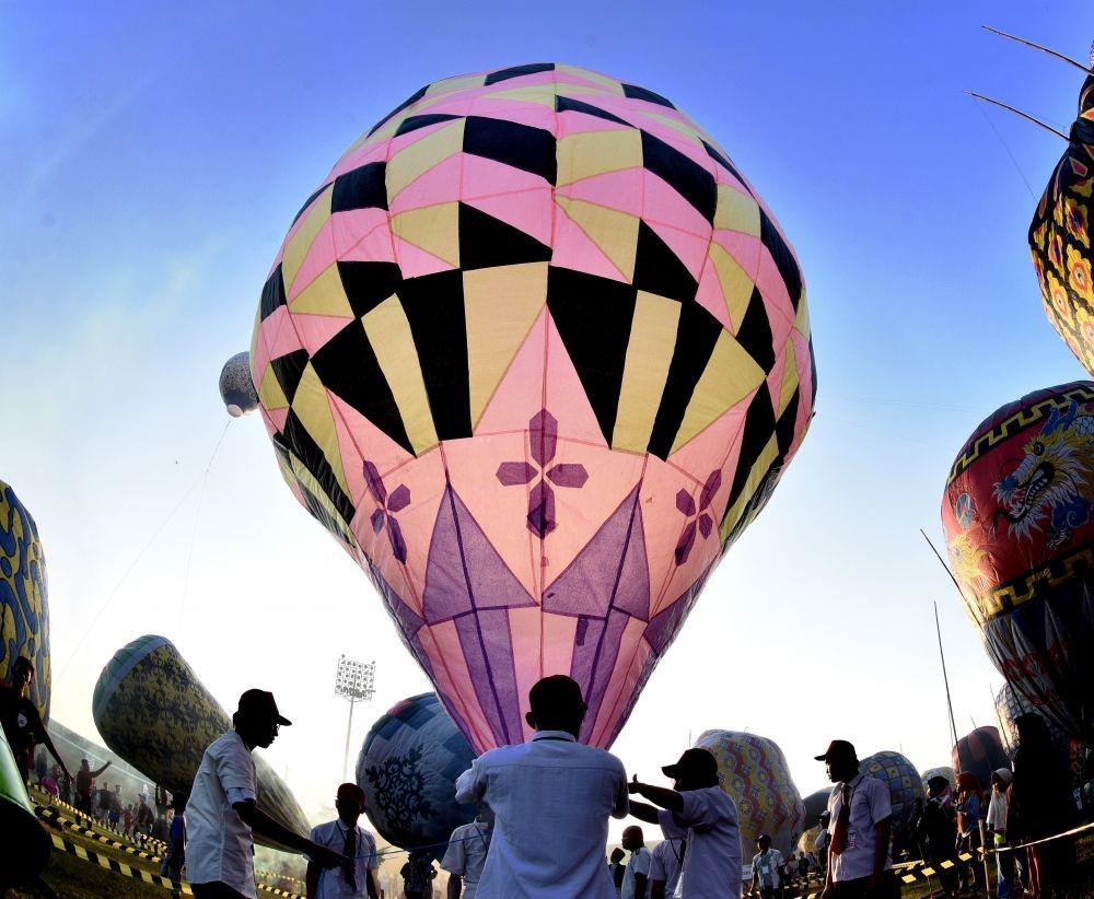 https://cdn.idntimes.com/content-images/post/20190612/d80w9l6vsaeadlc-c93a0a5f0a5958ec6dcbe8ff80724925.jpeg