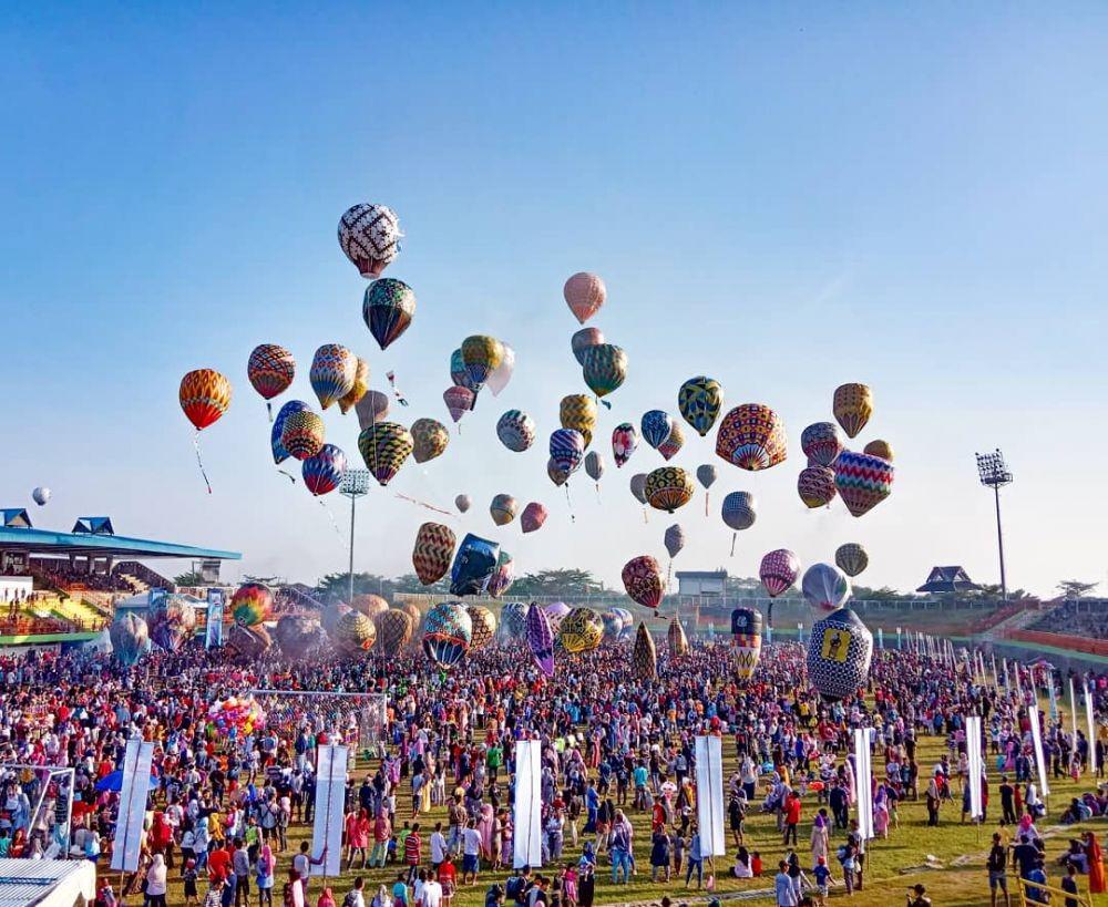 https://cdn.idntimes.com/content-images/post/20190612/d81uim2uwaavwbf-710ed67fddcc02282bcdd035e8384386.jpeg