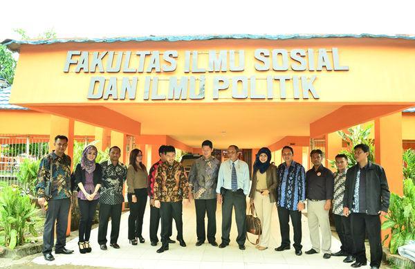 http://cdn.idntimes.com/content-images/post/old/dd696-Mangkurat1_fisipunlamacid.jpg