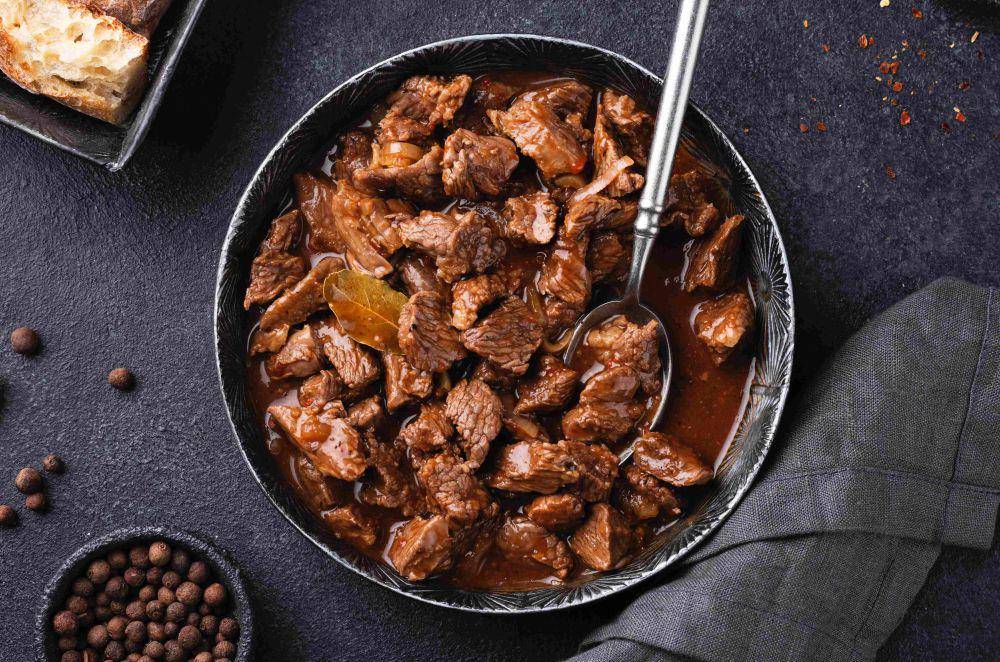 ilustrasi tumisan daging (freepik.com/freepik)