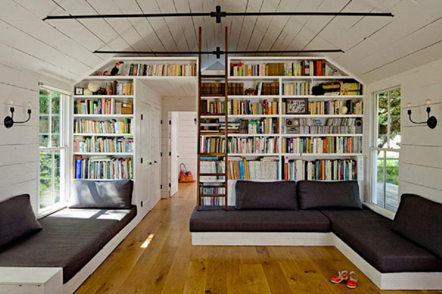 https://cdn.idntimes.com/content-images/post/20170426/delightful-home-library-unit-comes-with-a-spot-to-perch-at-the-top-69084e4f8a67b1e147b236466368d402.jpg